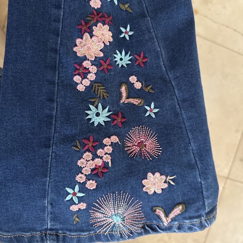 Bamboo Flower Child Bell Bottom Flare Flower Embroidered Jeans Sz 3 Marcia Brady - Picture 7 of 7